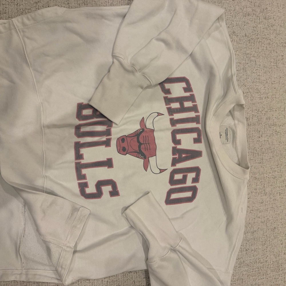 Abercrombie & Fitch Chicago Bulls Sweatshirt